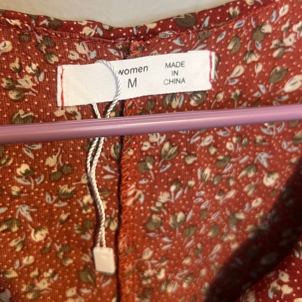 Women’s Floral Dress Size Medium - Picture 4 of 5